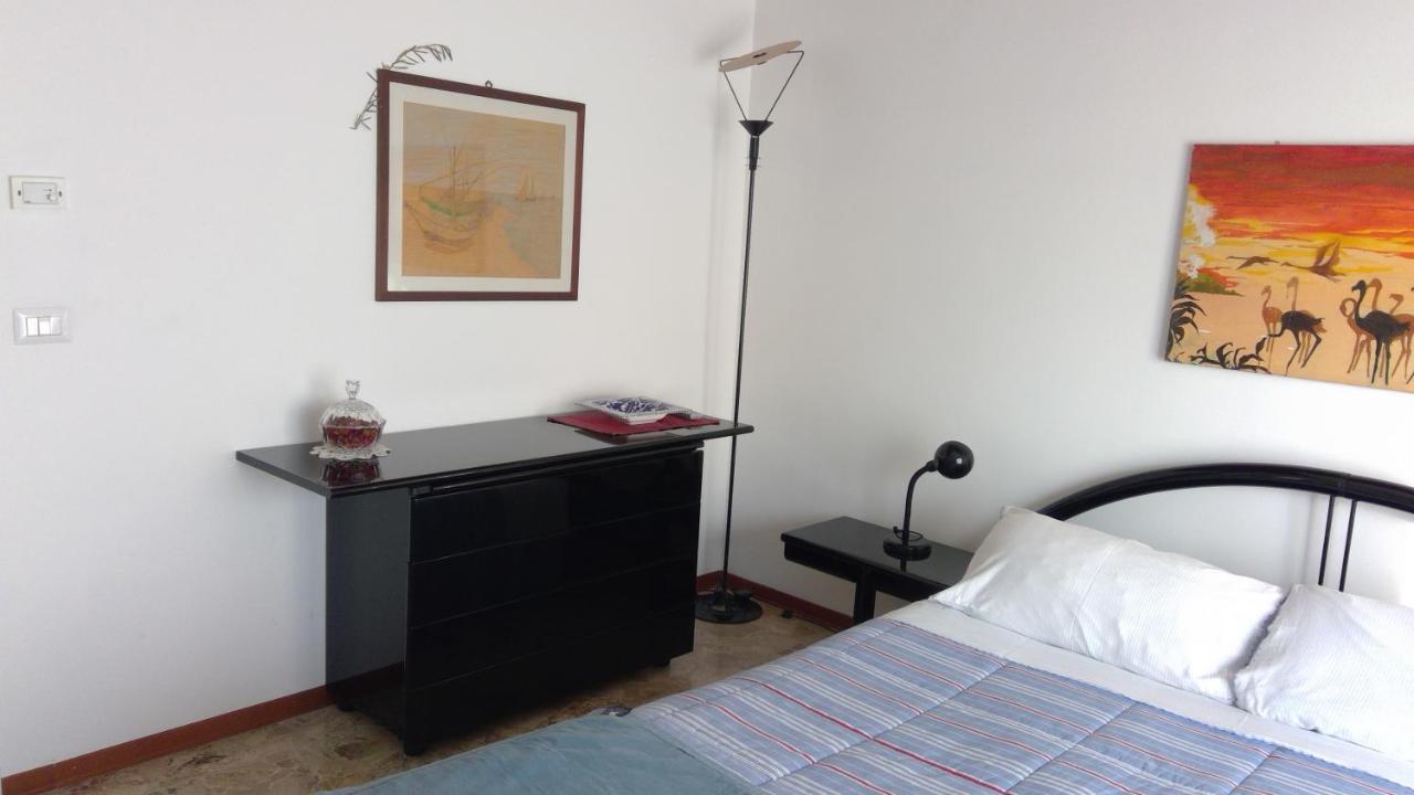 B&B Magenta Magenta